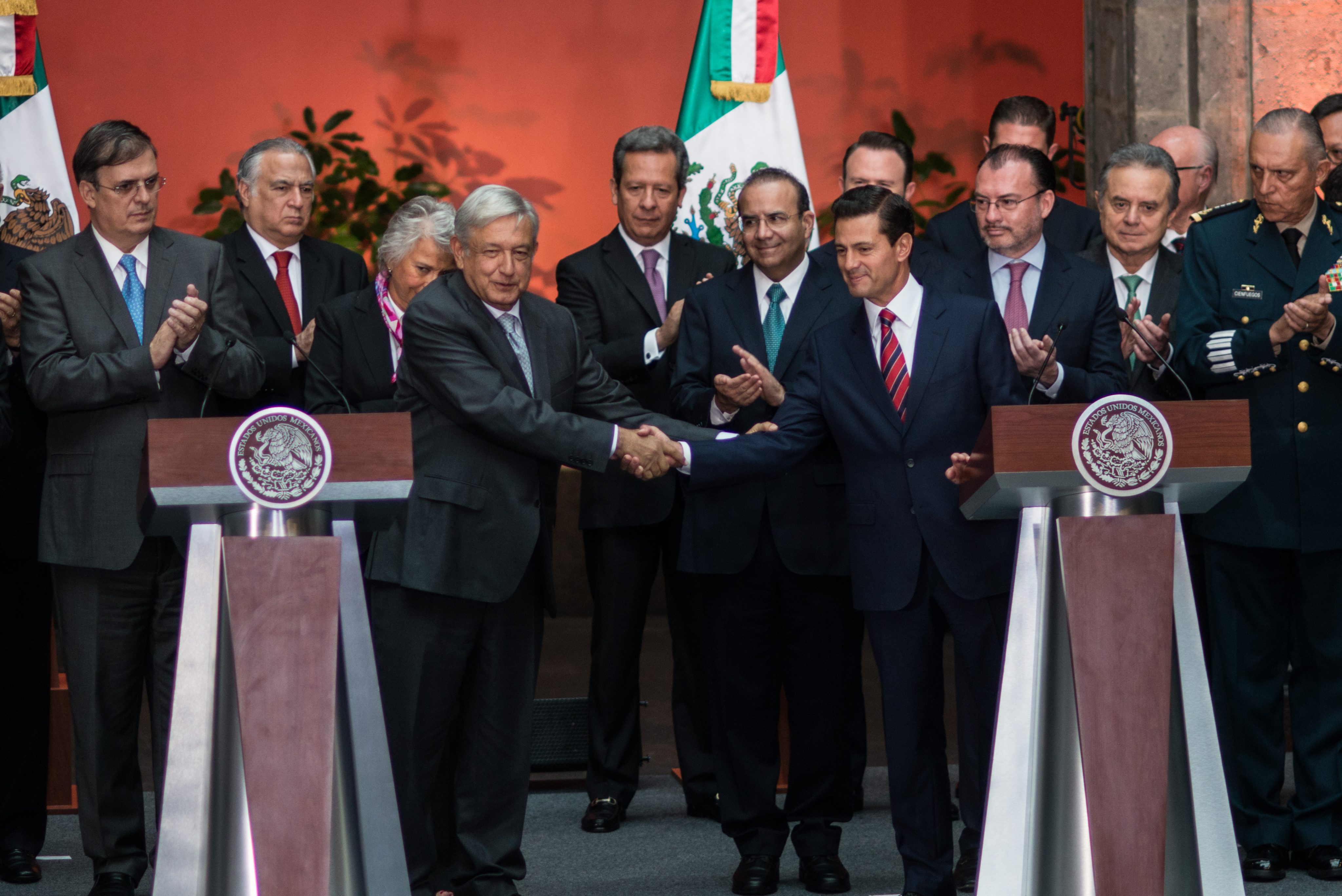 (Now yes) Officially starts the transition between AMLO and penalty