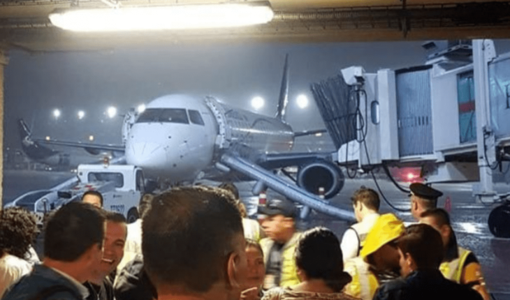 translated from Spanish: Plane with 105 passengers lands emergency in Chiapas Mexico