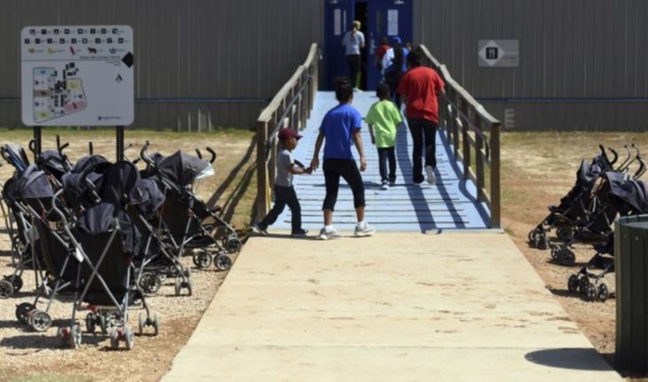 translated from Spanish: Report points out that the ICE coerced parents immigrants