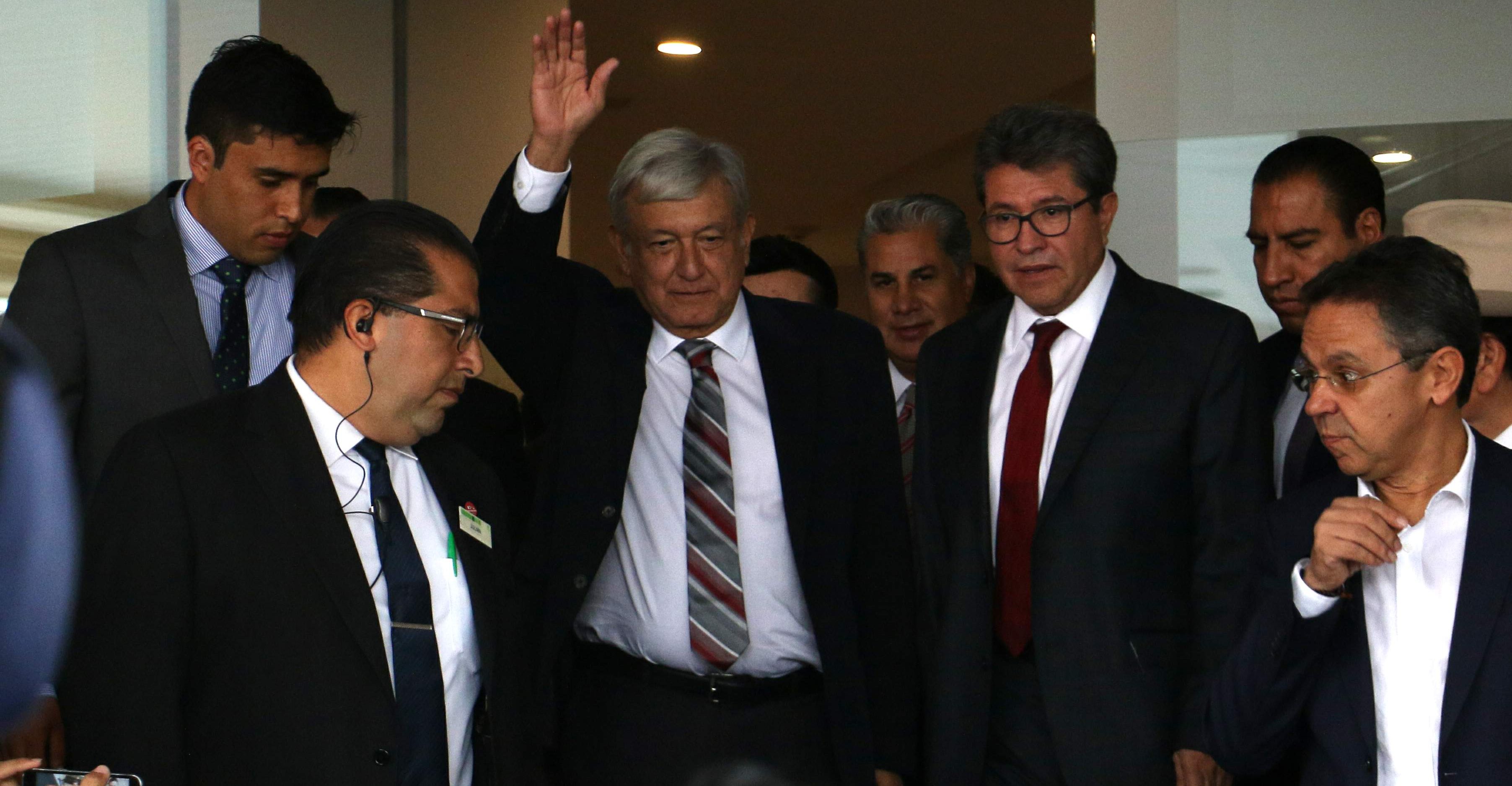 Ricardo Monreal provides clipping thousand 500 million pesos in the Senate