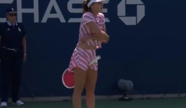 translated from Spanish: US Open aclaró su norma tras sanción a tenista francesa que se sacó la camiseta en un partido