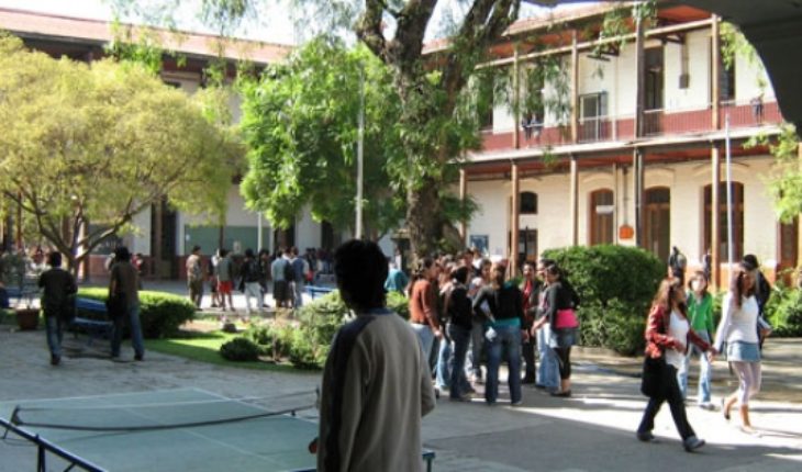 translated from Spanish: University and decentralization – the counter