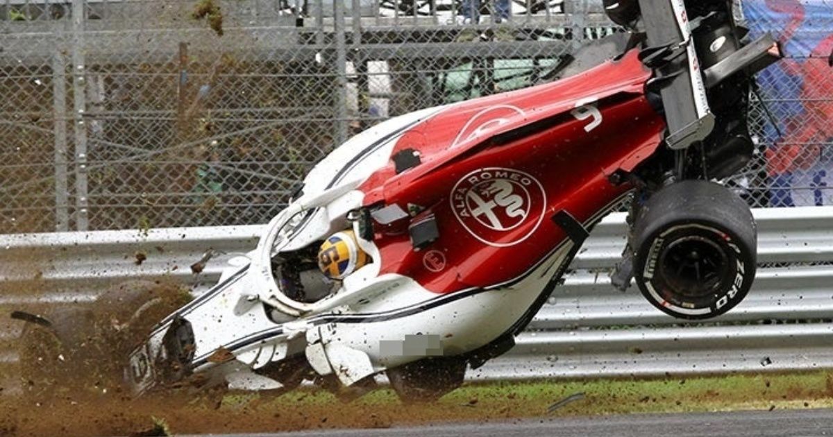 Vettel sufre aparatoso accidente y sale disparado de la pista