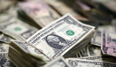 A la espera de los detalles del acuerdo con el Fondo, sube el dólar