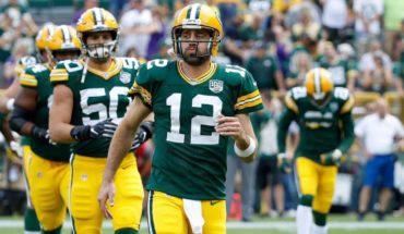 Aaron Rodgers vuelve a jugar con los Packers tras entrenar el sábado