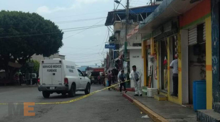 Asesinan a balazos a un hombre mientras comía en una fonda de Cuernavaca, Morelos