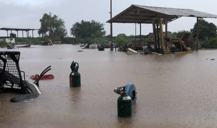 Autoridades evacuan a 1,475 por lluvias en Sinaloa