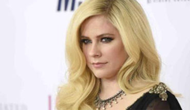 Avril Lavigne escribe carta a sus fans sobre enfermedad que padece