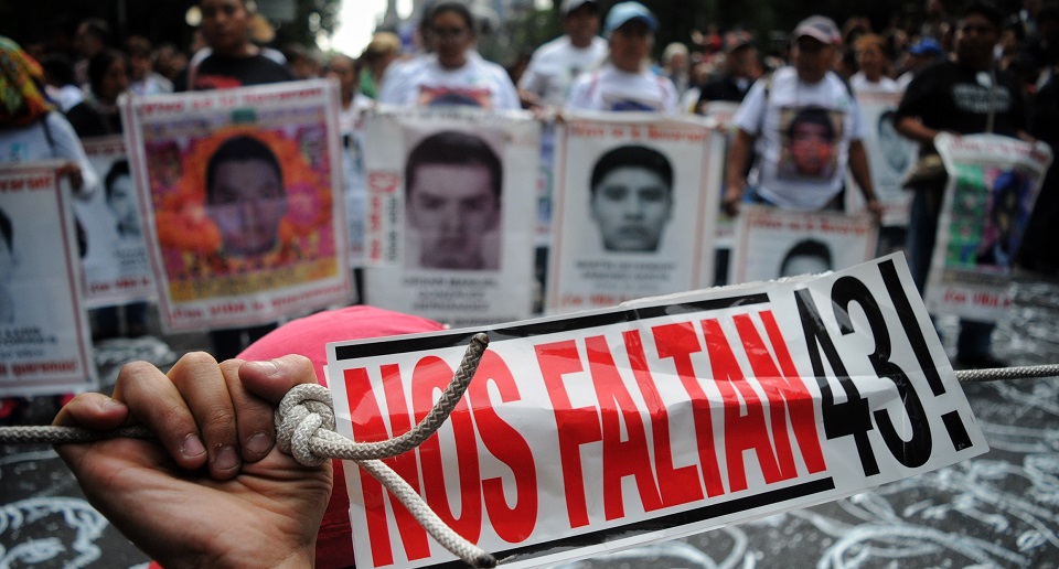 Cudadanos exigen justicia a 4 años de Ayotzinapa