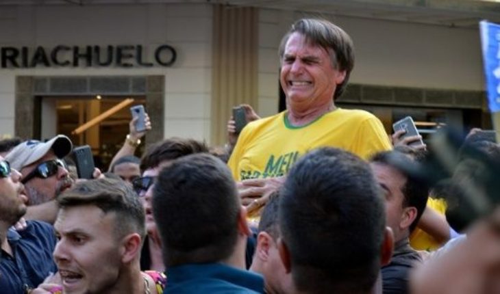 El Gobierno argentino condenó el ataque al candidato Jair Balsonaro, apuñalado en Brasil