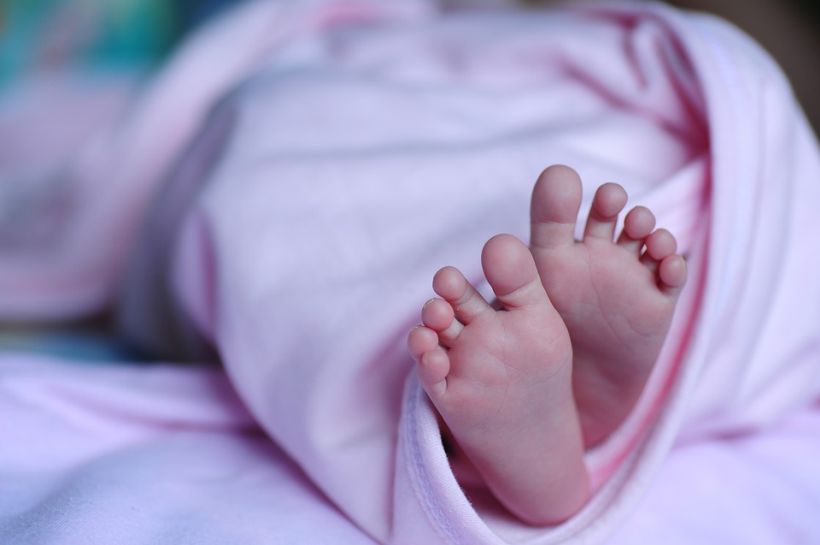 Empleada de guardería apuñaló a tres bebés en Nueva York