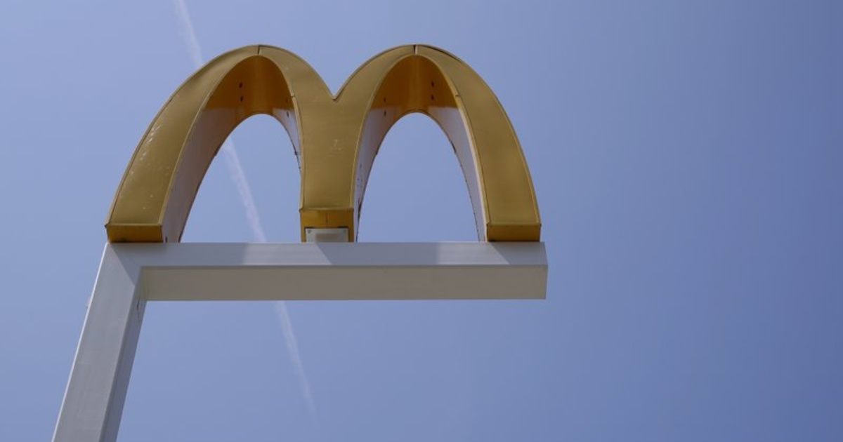 Empleados de McDonald’s irán a huelga por acoso sexual