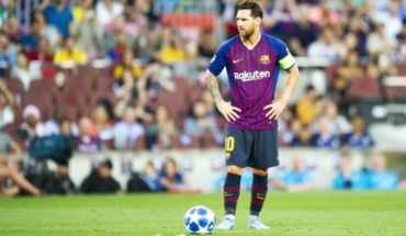 Messi fue al banco de suplentes, discutió con el árbitro y criticó al Barcelona