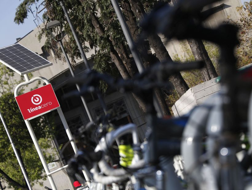 Metro de Santiago inaugura moderno sistema de estacionamientos para bicicletas: "Línea Cero"