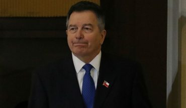 Ministro Ampuero lamenta que se mezclen “intereses electorales” en la demanda boliviana