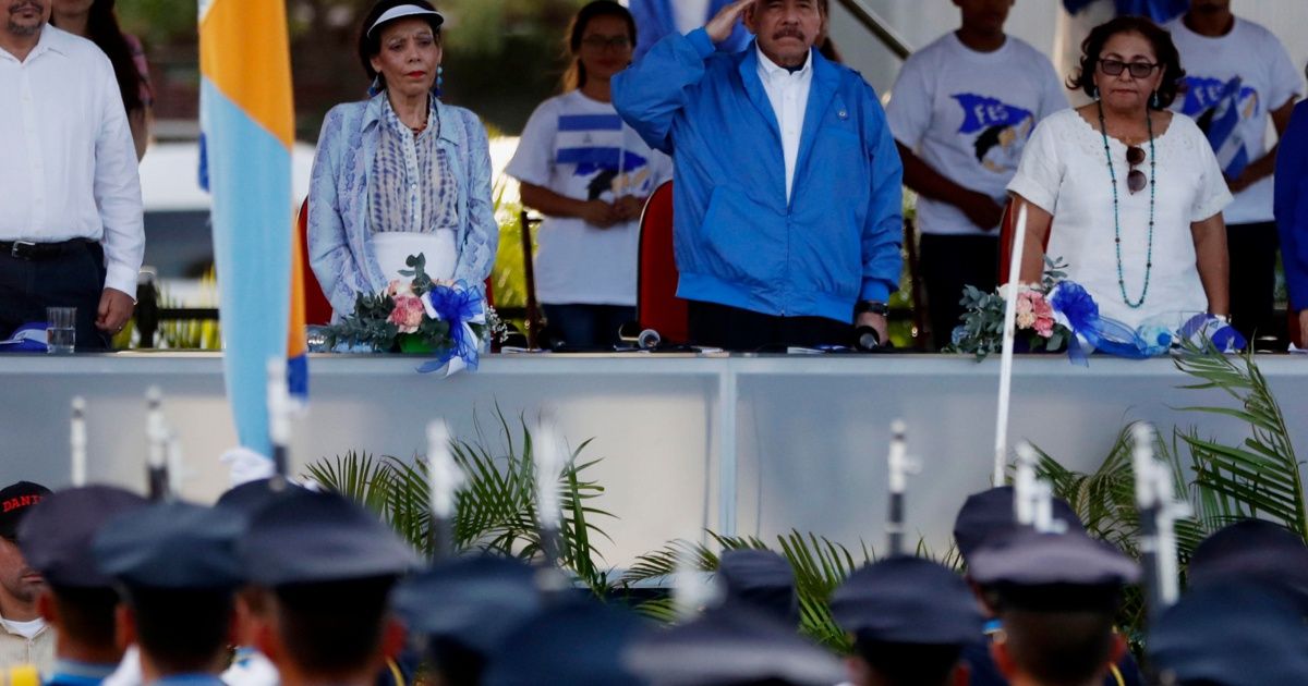 Ortega recuerda invasión "yanki" en desfiles patrios