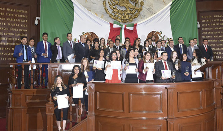 Parlamentarios juveniles debatieron iniciativas de ley y proyectos para Michoacán