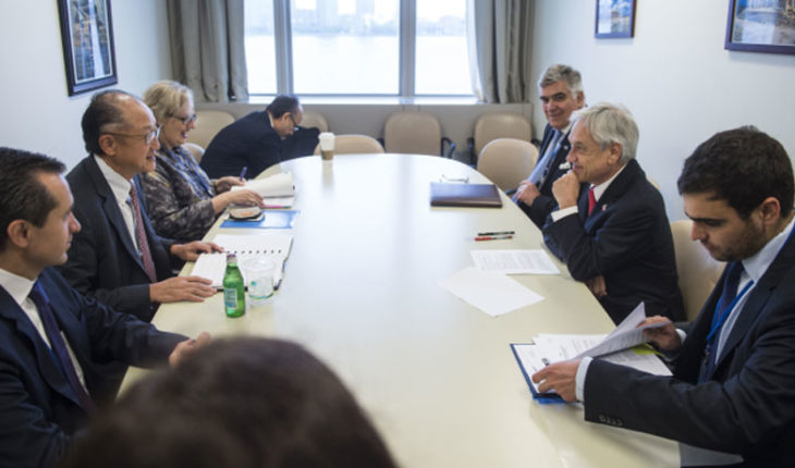 Piñera aborda cooperación del Banco Mundial de cara a próximo APEC 2019