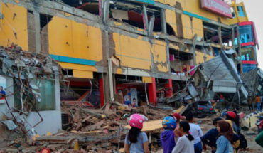 Sube a 385 el número de muertos por terremoro y tsunami en Indonesia