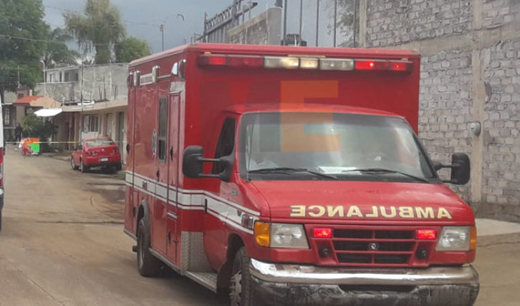 Sujetos asaltan a paramédicos que iban a atender una emergencia en Uruapan, Michoacán