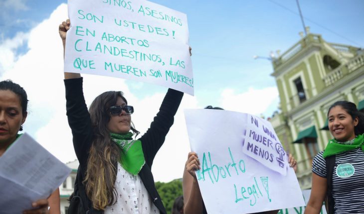 Tras protestas ITESO revira y permite diálogo sobre el aborto