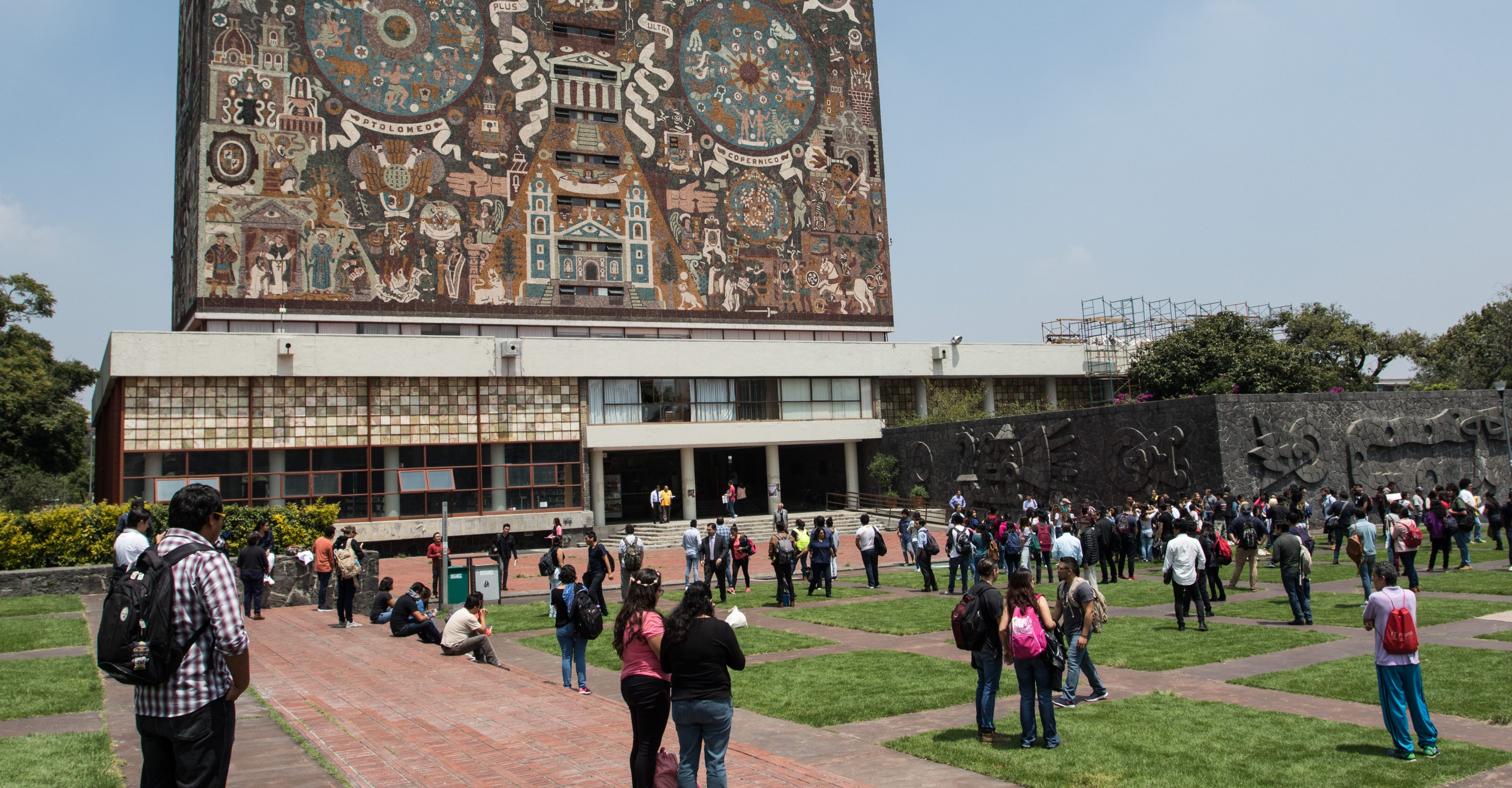 UNAM expulsa a tres alumnos más por agresión contra estudiantes