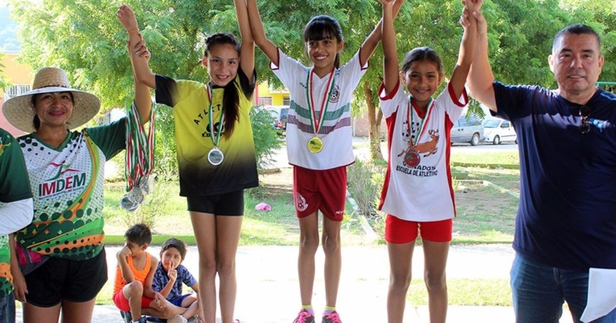 Velocidad y diversión en Santa Teresa con festival de atletismo