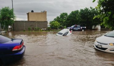 Video. Lluvias dejan inundaciones y suspensión de clases en Sinaloa