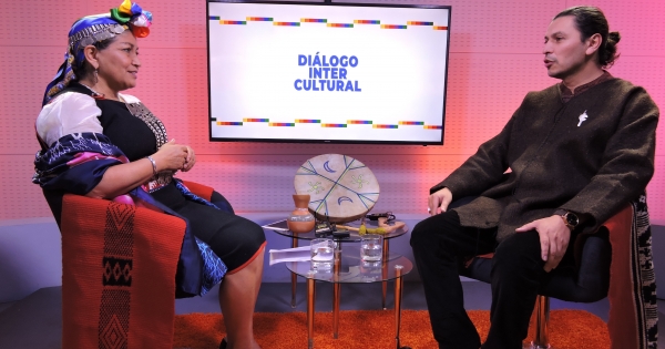 “Diálogo intercultural”: el primer programa de TV sobre el mundo cultural indígena de Chile