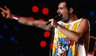 translated from Spanish: 72 years after the birth of Freddie Mercury, the memory of his classics stainless