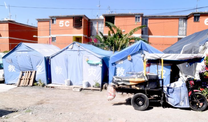 translated from Spanish: A un año del S19, aún hay campamentos de damnificados