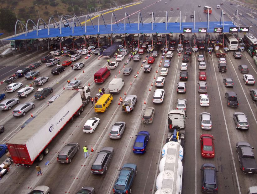 Alrededor de 90 mil vehículos regresarán a Santiago durante este fin de semana