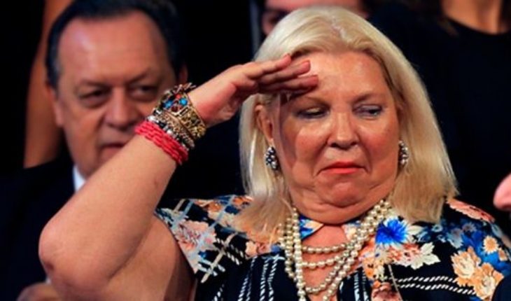 translated from Spanish: Carrio: “I will remove dead from Casa Rosada because viva do not go out and Macri nor”