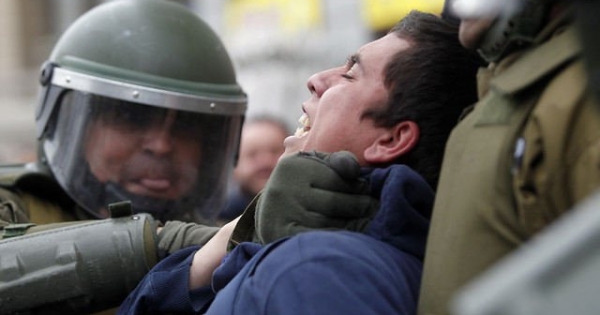 Chile reporta a la ONU 802 casos de abusos policiales entre 2010 y 2017