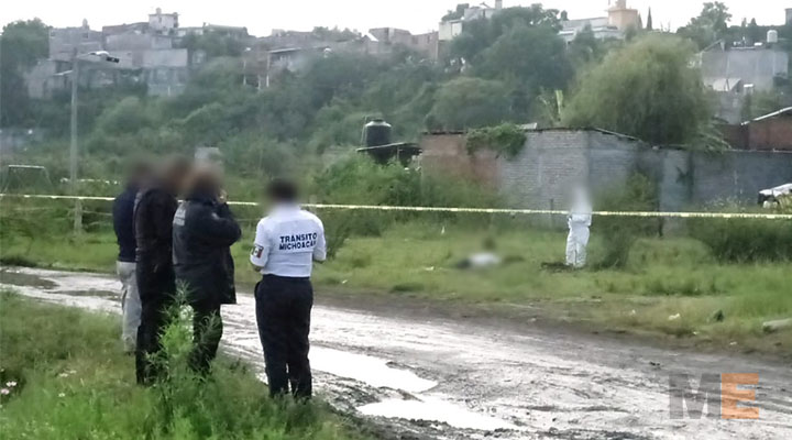Encuentran el cadáver de un hombre en la colonia Presa de Los Reyes en Morelia, Michoacán