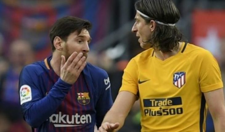 translated from Spanish: Filipe Luis, another Brazilian surrendered to Lionel Messi: “Is the best in the world”