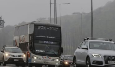 translated from Spanish: La “medida parche” del Gobierno: MOP pide a conductores salir de Santiago después de las 2 de la tarde