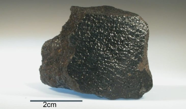 translated from Spanish: Millionaire meteorite, lost among debris in Brazil