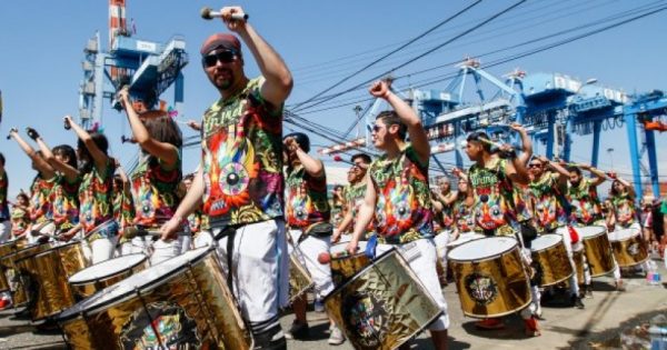 Organizadores suspenden carnaval Mil Tambores de Valparaíso y acusan al gobierno de “asedio”