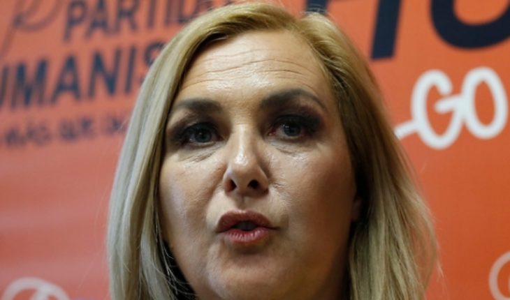 translated from Spanish: Pamela Jiles renounced family Commission penalty after incident with Urrutia