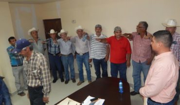 translated from Spanish: Rinde protest in Mocorito sorghum producers Committee