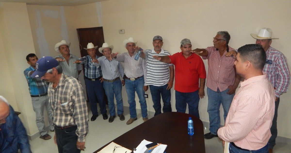 Rinde protest in Mocorito sorghum producers Committee