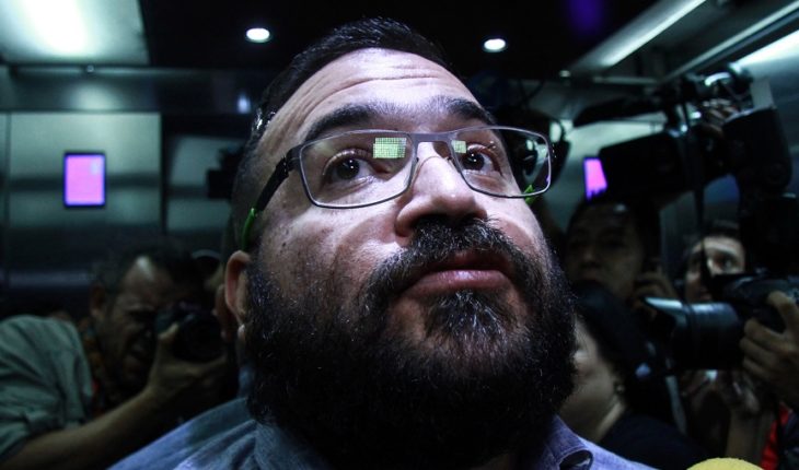 translated from Spanish: Senado pide a Corte Penal que investigue a Javier Duarte