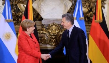 translated from Spanish: Support from Berlin: Macri spoke with Angela Merkel