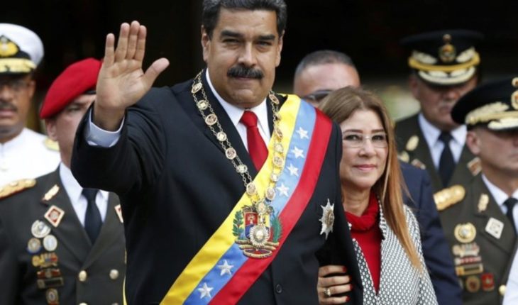 translated from Spanish: This Nicolas Maduro will travel to China