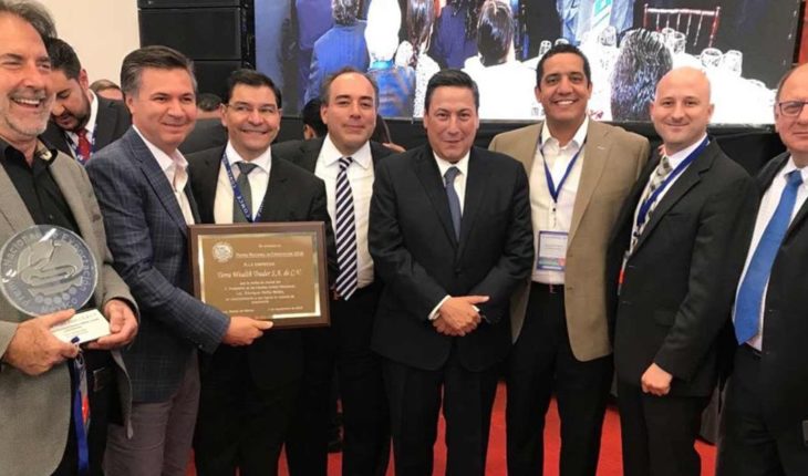 translated from Spanish: Two sinaloan companies win national export Award