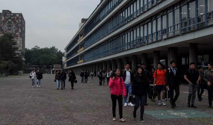 translated from Spanish: UNAM accused by mistake pupil from attacks