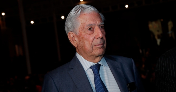 Vargas Llosa defends Mauricio Rojas: "Hold that denies the horrors of Pinochet is nonsense"