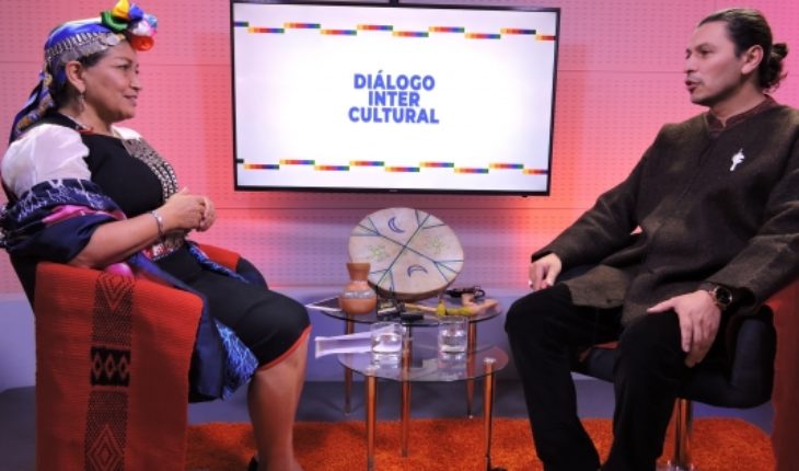 translated from Spanish: “Diálogo intercultural”: el primer programa de TV sobre el mundo cultural indígena de Chile