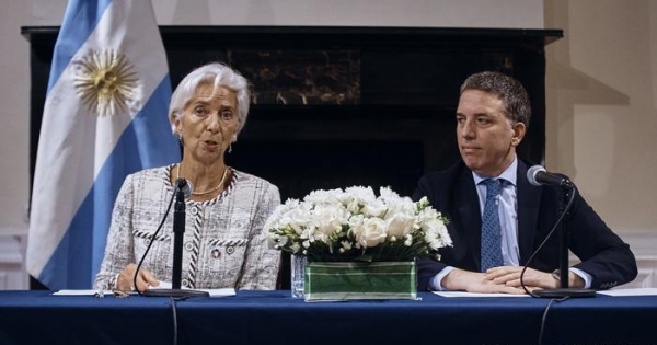 Argentina recibe 5,6 millones de dólares del acuerdo con el FMI